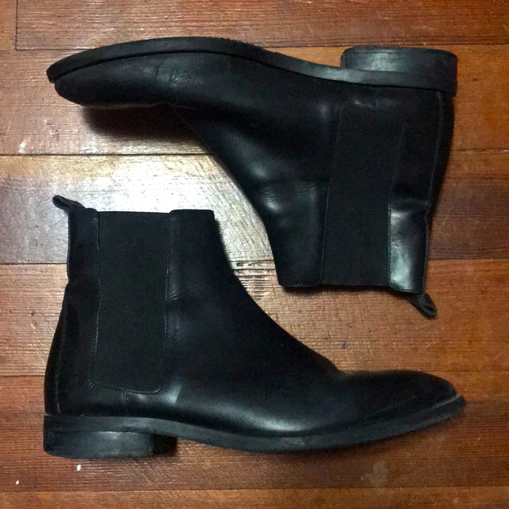 Everlane The Modern Chelsea Boot